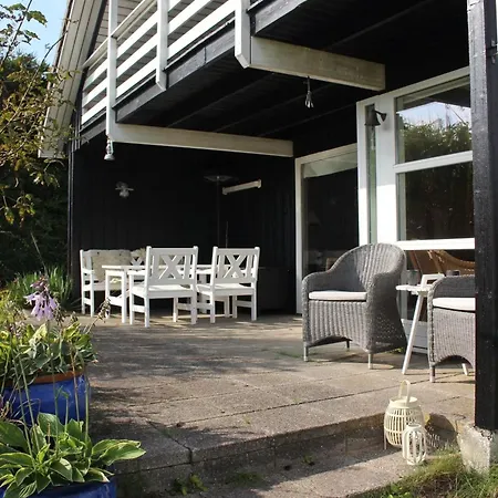 Asmod - 450m From The Sea By Interhome