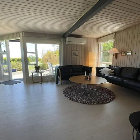 Asmod - 450m From The Sea By Interhome Feriehus Ebeltoft